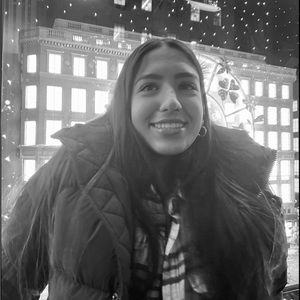 Meet your Posher, Manuela